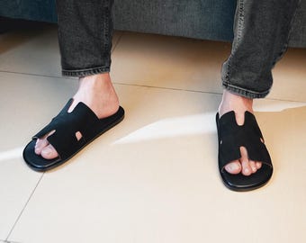 Pantuflas de ante para hombre: Sandalias planas sin cordones con suela de cuero.