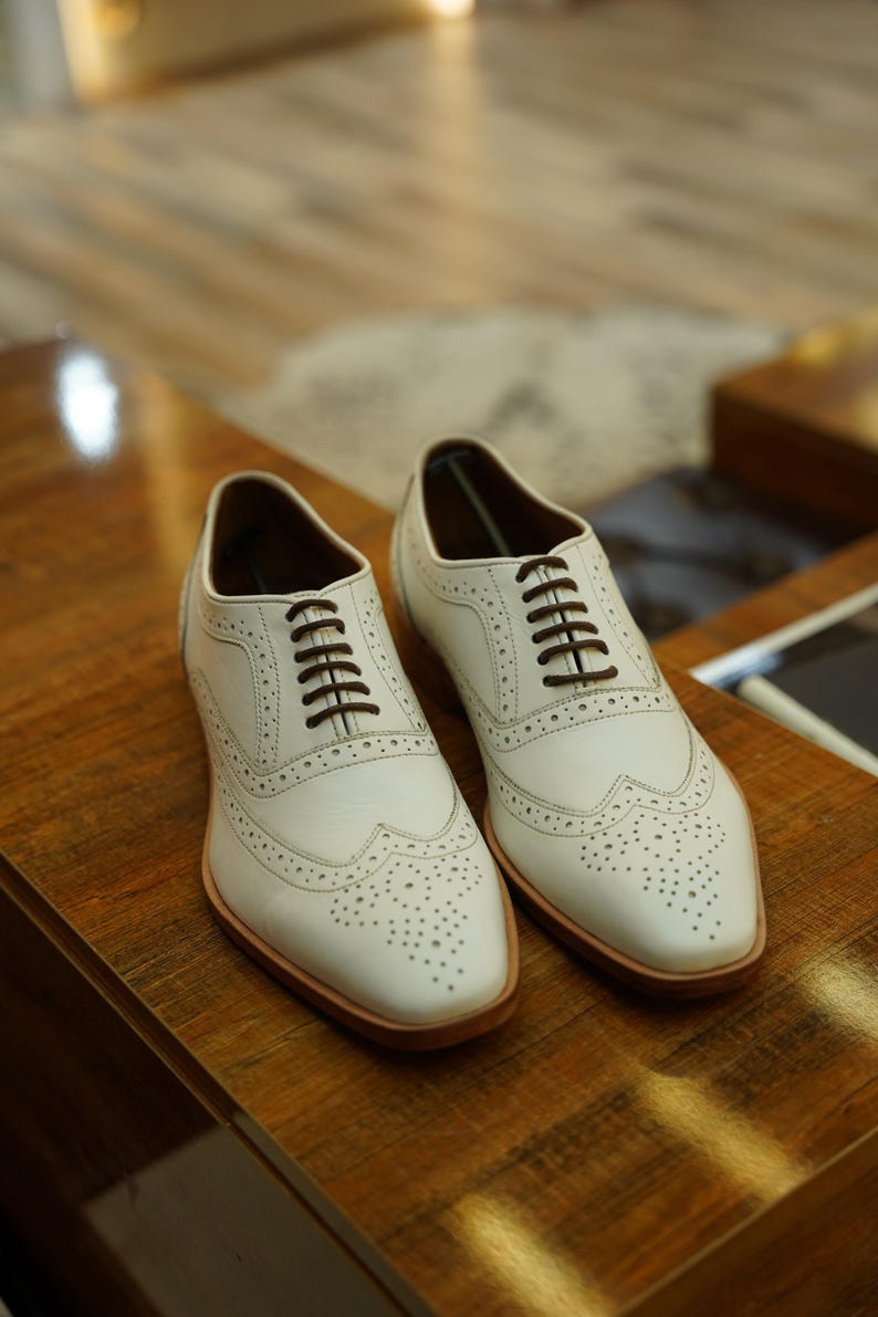 Handcrafted Leather Oxford Shoes for Men: Full Grain Formal Dress Shoes with Brogue Detailing image 3