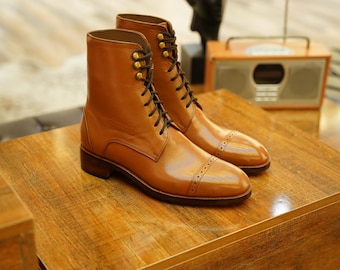 Botas de piel con puntera hechas a mano: Botas de vestir de piel de becerro con cordones para hombre