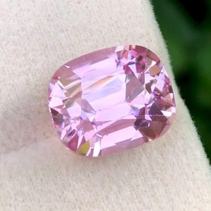 Natural Pink Kunzite 11.35 Ct – Cushion Cut Pastel Gemstone, Eye-Clean Loose Stone for Fine Jewelry
