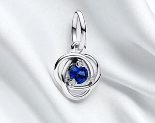 Charm Beginnings Con Pietra Portafortuna Di Marzo - Ciondolo In Argento Sterling E Cristalli Swarovski, Colore Blu/argento, In Scatola Regalo