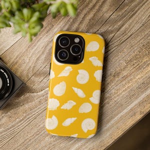 iPhone Seashell Design, Coastal Tough Case, Gift for Her,  Shell Pattern, Beach ocean design, trendy shell case,summer case,  birthday gift