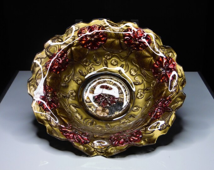 Goofus Glass Bowl, Dugan Glass Company (?); Magnolia (?), 1910 - 1920