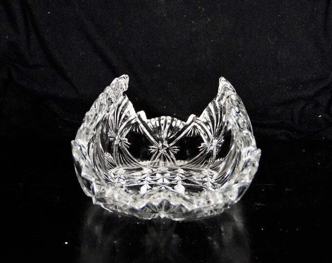 Early American Pressed Glass Celery Dish; Jones, Cavitt And Company, Jones, Cavitt #126; Victor (OMN) AKA Cavitt; Cross; Mikado Fan; 1887