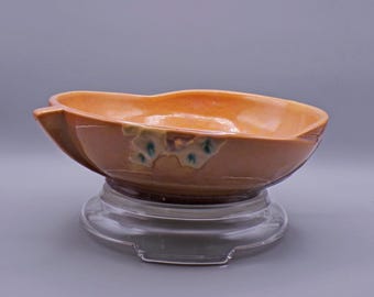 Roseville Art Pottery Bowl, Wincraft #226, 1948
