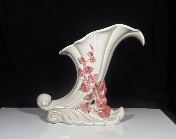Pottery Vase, Cornucopia Form, Redwing Pottery, #1098 1936 - 1967