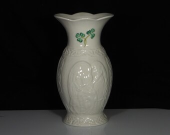 Porcelain Vase, Belleek Porcelain, Ireland, Lindesfarne By Siobhan Grefnan, 2001 - 2007