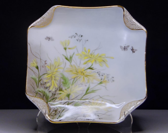 Porcelain Plate, Haviland Limoges, France, Napkin Fold, Hand Painted Yellow Daisies, 1876 - 1899