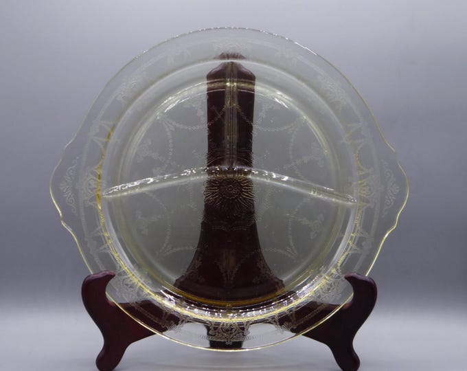 Depression Glass Handled Grill Plate, Hocking Glass Company, Cameo aka Ballerina, Yellow, 1930 - 1934