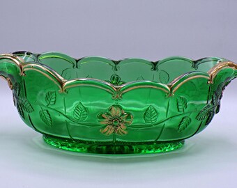 Paneled Dogwood Pressed Glass Bowl: Early American Green Berry Bowl
