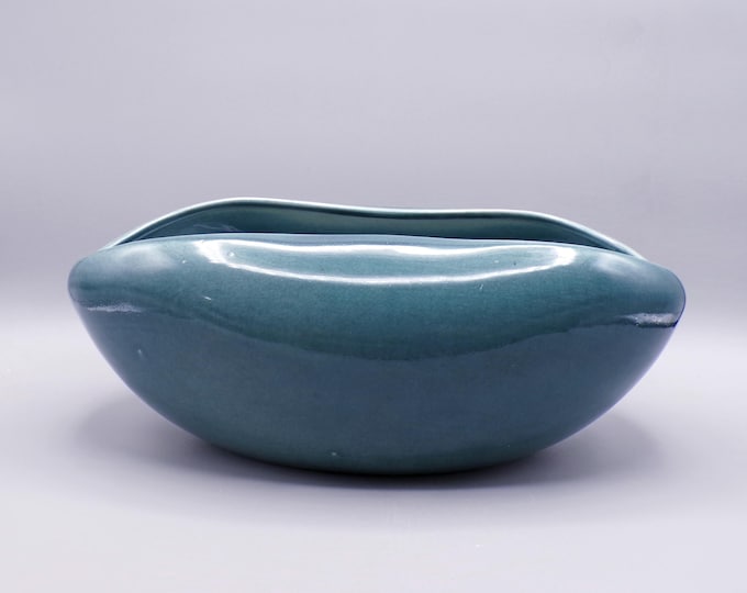 Mid-Century Modern Pottery Salad Bowl, Russel Wright Pottery, American Modern, Seafoam, 1939 - 1952