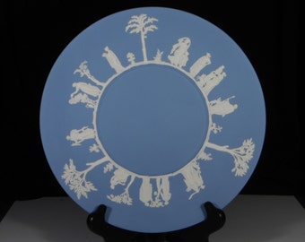 Pottery Cake Plate, Wedgwood, England, Sacrifice, Jasperware, Lilac (Pale Blue) 1960/70s