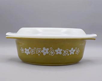 Vintage Kitchenware 1 1/2 Quart Casserole Dish, Pyrex, Spring Blossom #043, 1972 - 1979