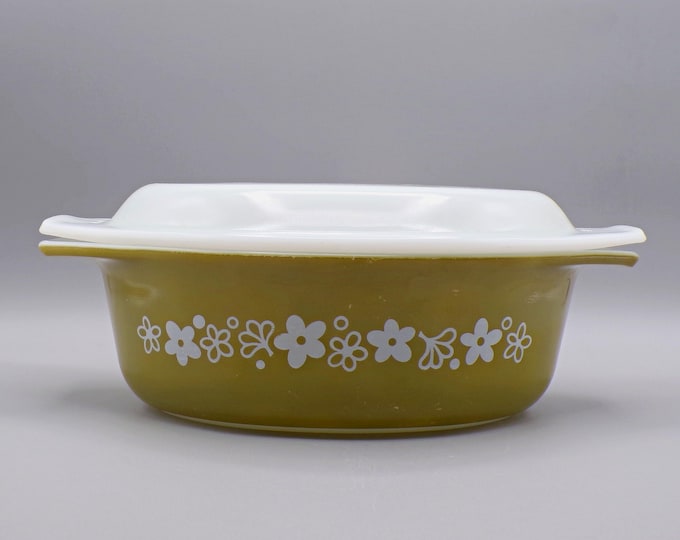 Vintage Kitchenware 1 1/2 Quart Casserole Dish, Pyrex, Spring Blossom #043, 1972 - 1979