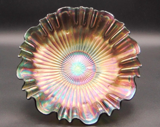 Carnival Glass Bowl, Fenton Art Glass Company, Stippled Rays, Green, c 1908