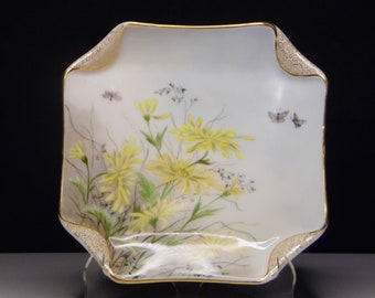 Porcelain Plate, Haviland Limoges, France, Napkin Fold, Hand Painted Yellow Daisies, 1876 - 1899