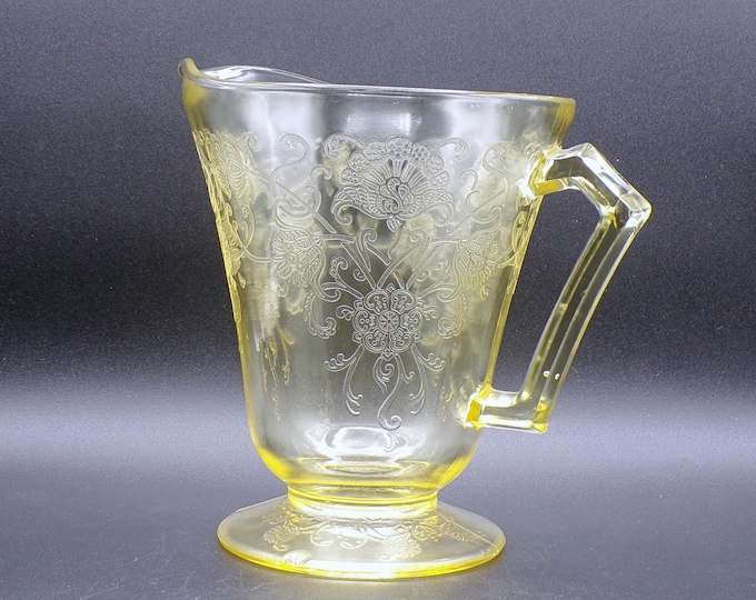 Depression Glass Pitcher, Hazel-Atlas Glass Company, Florentine #2, Yellow, 1934-1937