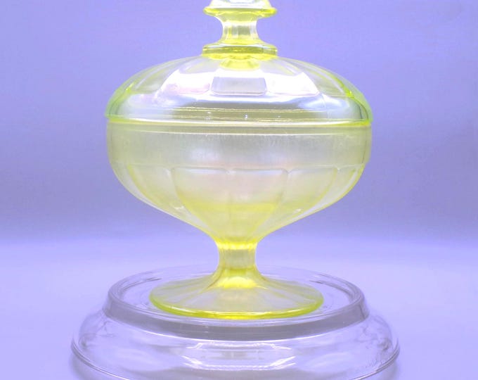 Stretch Glass Covered Bon Bon, Fenton Art Glass Company, #643, Topaz, 1921 - 1930