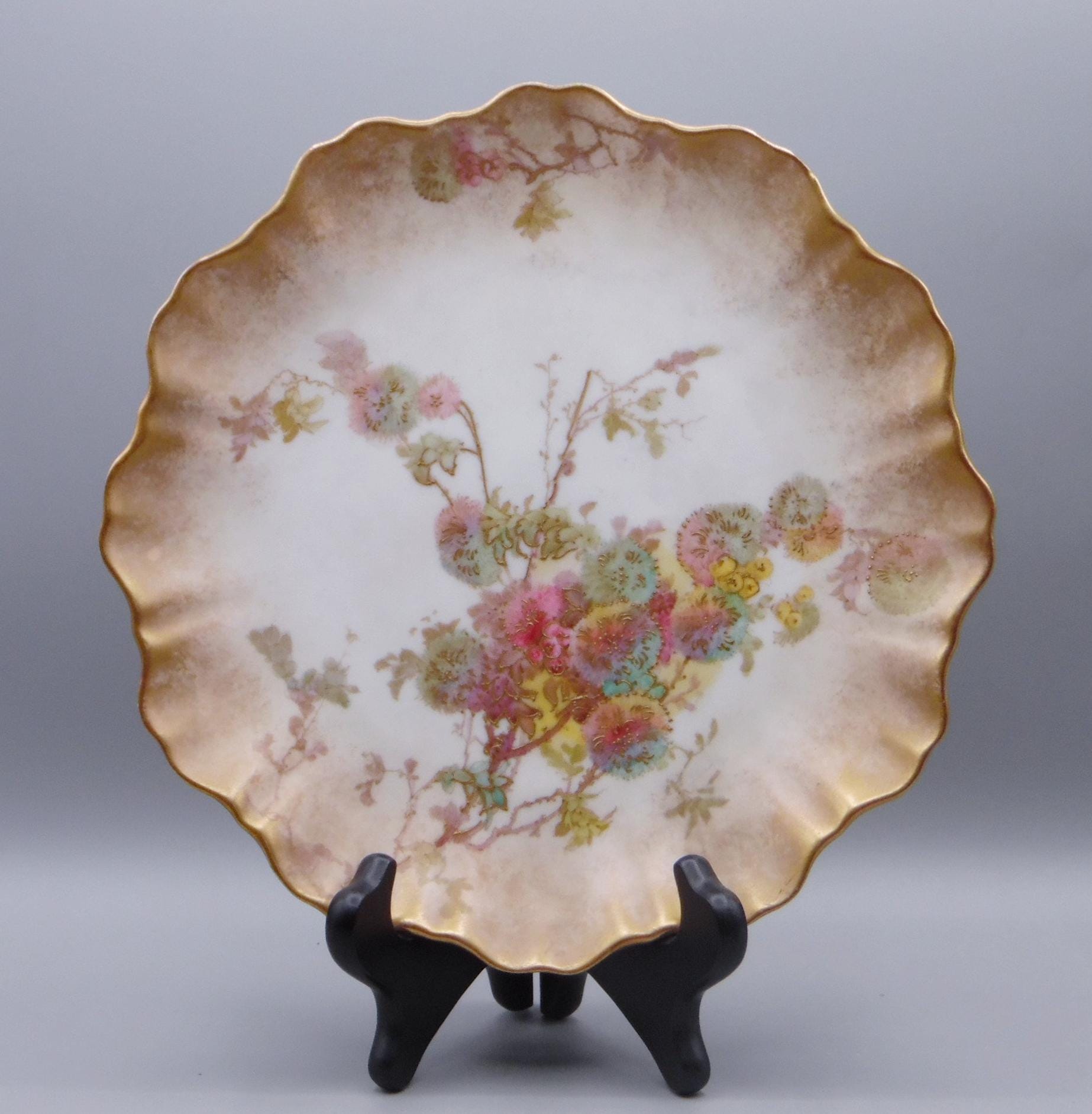 Porcelain Plate, Doulton, Burslem, England Pattern C2297, Rd 72067 