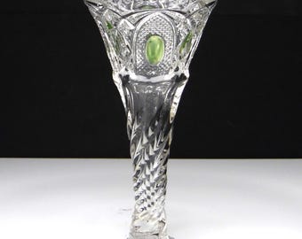 US Glass New Hampshire Green Stained Bud Vase: 1903 Trumpet Shape