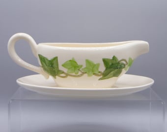 Vintage Pottery Gravy Boat with attached Underplate, Franciscanware, Ivy, 1960
