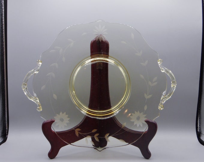 Elegant Era Glass Sandwich Plate, Lancaster Glass Company, Lancaster #1768, Jubilee Cutting, Topaz, 1930s