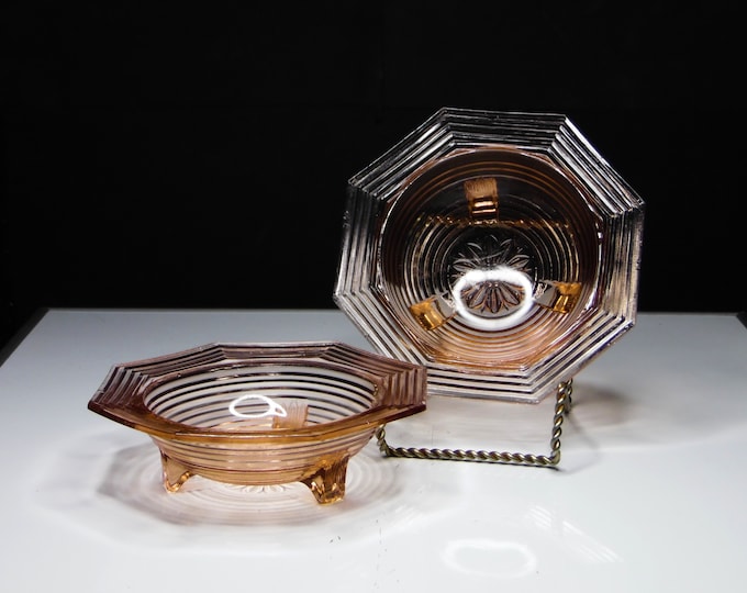 Elegant Era Glass Berry Bow, Individual, United States Glass Company, King Tut, 1937 - 1940