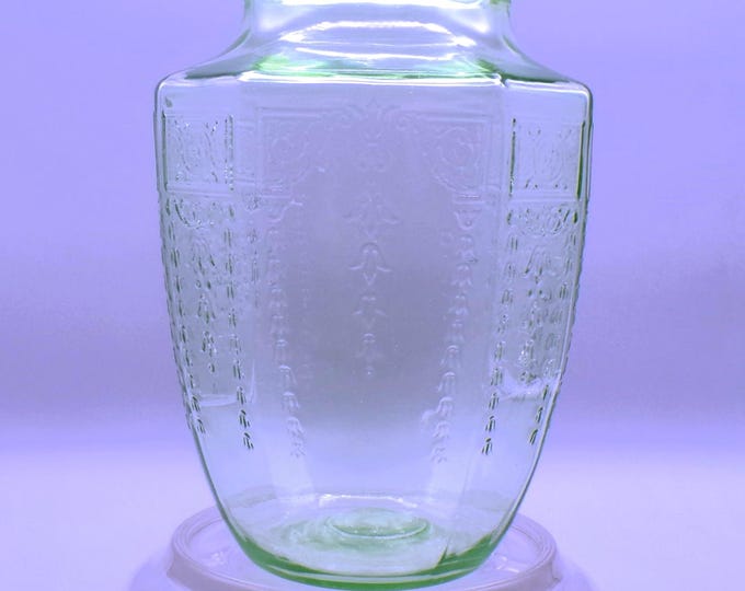 Depression Glass Vase, Hocking Glass Company, Princess, Green, 1931 - 1935