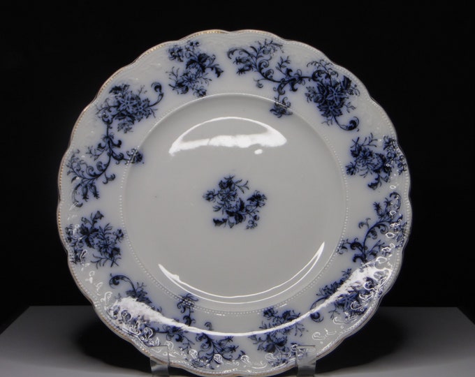 Pottery Dinner Plate, Flow Blue, New Wharf Pottery, England; Dunbarton; 1891 - 1894