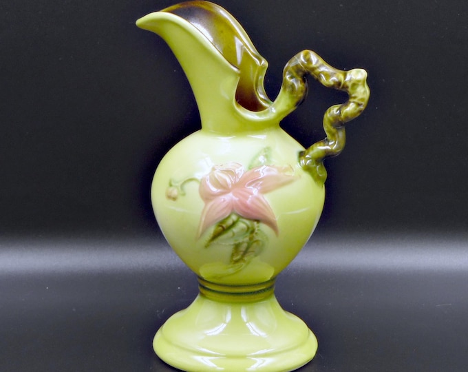 Vintage Pottery Vase: Hull Art Pottery; Woodland W6, Gloss Finish 1950-1952