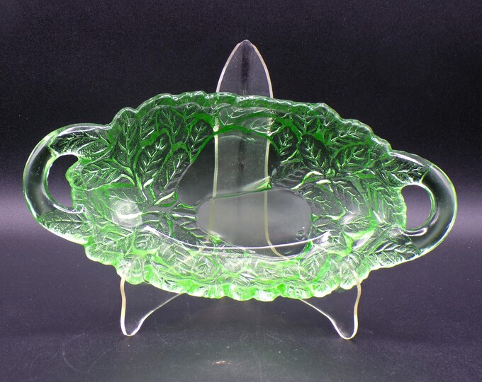 Depression Glass Pickle Dish, Indiana Glass Company, #601, Avocado, Green, 1923 - 1933