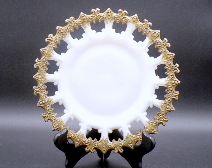 Early American Pressed Glass/Milk Glass Plate, Unknown Maker, Dart Border (AKA) AKA Dart Edge, 1890s