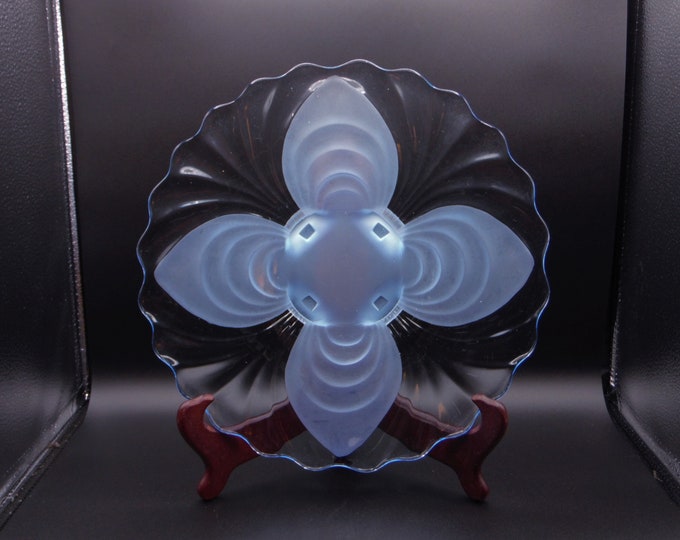 Elegant Era Glass Cabaret Plate Cambridge Glass Company Alpine Shape No 26 Moonlight Blue 1940 - 1945
