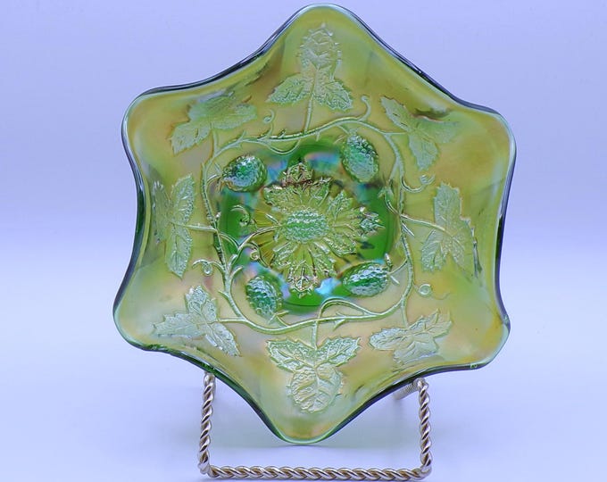 Carnival Glass Sauce Bowl, Millersburg Glass Company, Blackberry Wreath, Green, 1909-1911