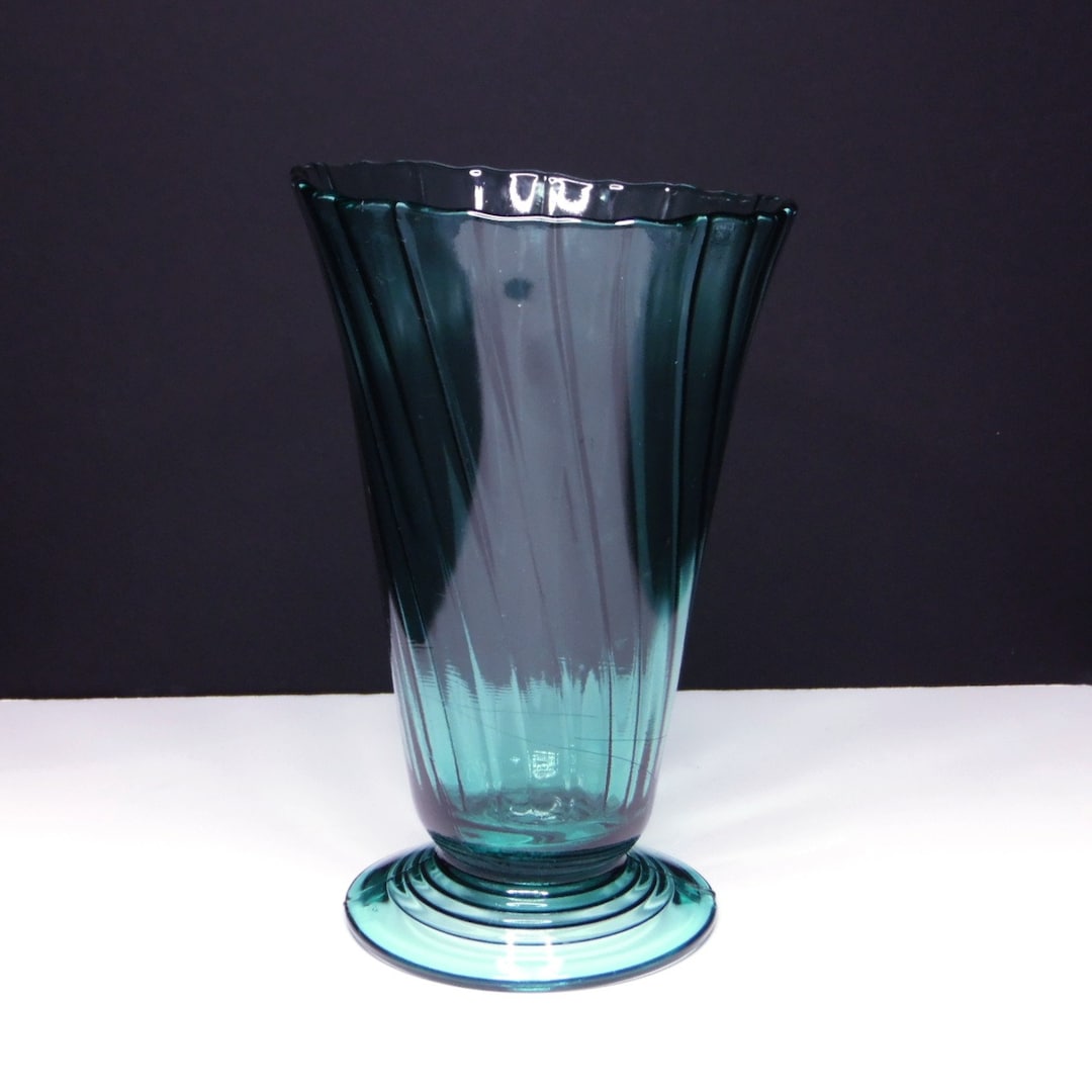 Depression Glass Vase Glass Company Swirl Etsy