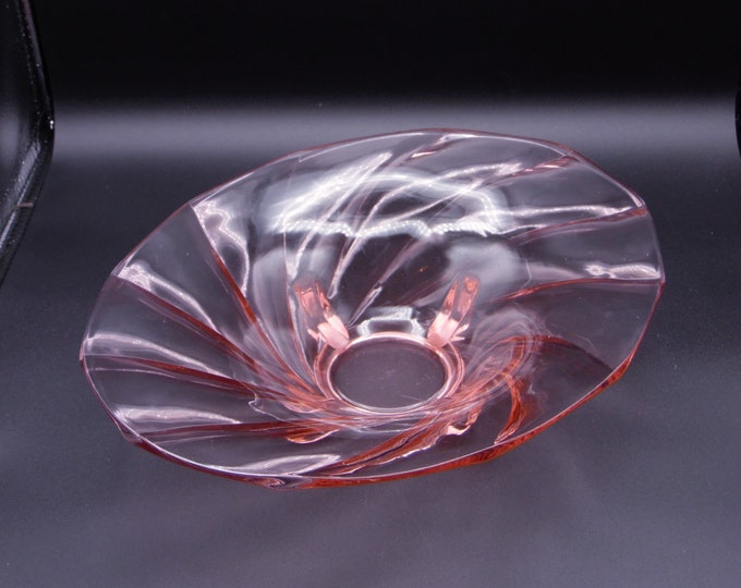 Elegant Era Glass, Floral Centerpiece Bowl, A H Heisey and Company, Twist, No 1252, Flamingo, 1928 - 1937