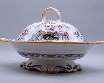 Pottery Covered Vegetable Bowl, John Ridgway, Shelton, England, Anglesey, Imari style, c 1830 - 1835