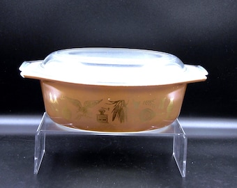 Vintage Cookware Casserole, 1 1/2 Quart, Pyrex, Early American, 1962-1971