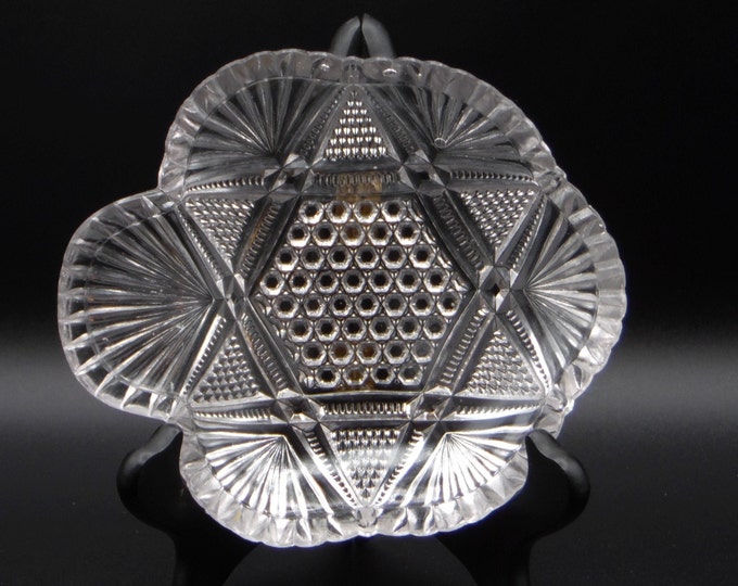 Early American Pressed Glass Olive Dish United States Glass Company, India (OMN) c 1899