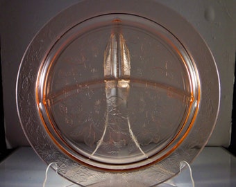 Depression Glass Grill Plate, MacBeth-Evans Glass Company, Dogwood, 1929 - 1932