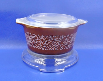 Vintage Cookware/Kitchenware Bake and Serve Casserole, 1 Quart, Pyrex, Woodland, 1978 - 1983
