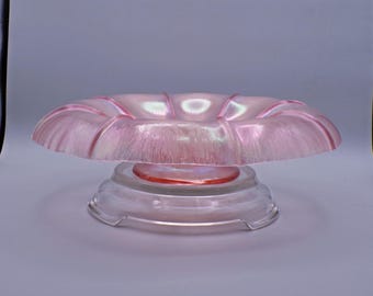 Fenton Art Glass Center Bowl: Velva Rose Melon Rib, 1920s