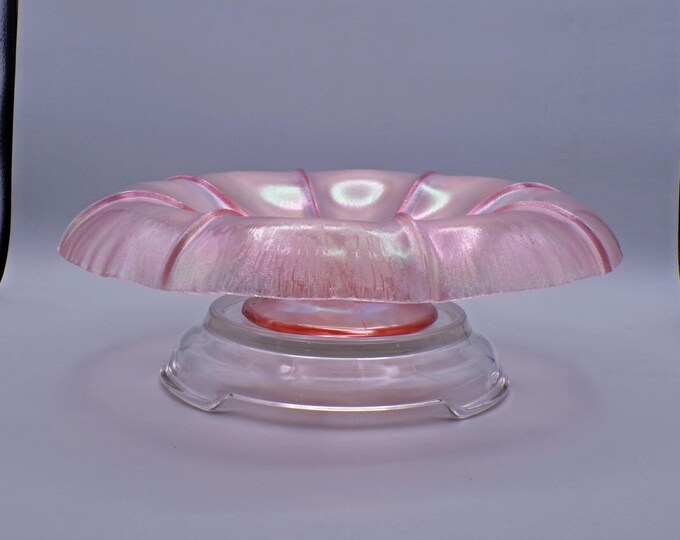 Stretch Glass/Elegant Era Glass Center Bowl, Fenton Art Glass Company, Melon Rib #857, Special Rim, 1920s