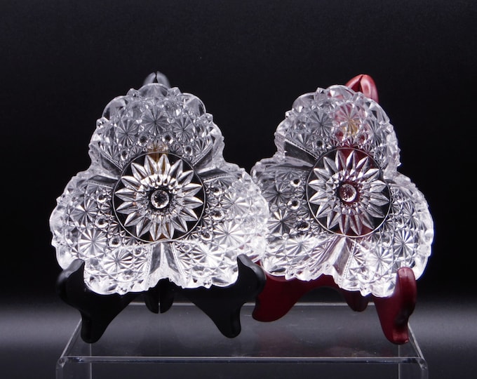 Early American Pressed Glass individual Berry Bowl Richards & Hartley Glass Co Clover (OMN) 1886
