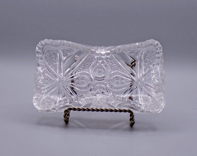 Early American Pressed Glass Olive/Pickle/Relish Dish, A H Heisey and Company, Heisey #1205 (OMN) aka Fancy Loop, introduced 1896