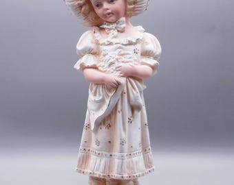 Bisque Figurine RW - Rudolstadt Works, Lazarus Strauss and Sons, Rudolstadt Pottery Inc, 1898 - 1924