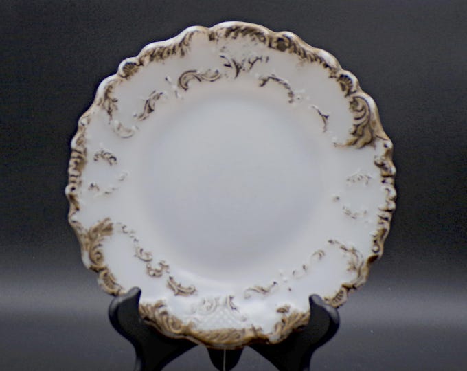 Early American Pressed Glass Plate, Dithridge and Company, 47 (OMN) Opaque or Opal Glass, intro 1899
