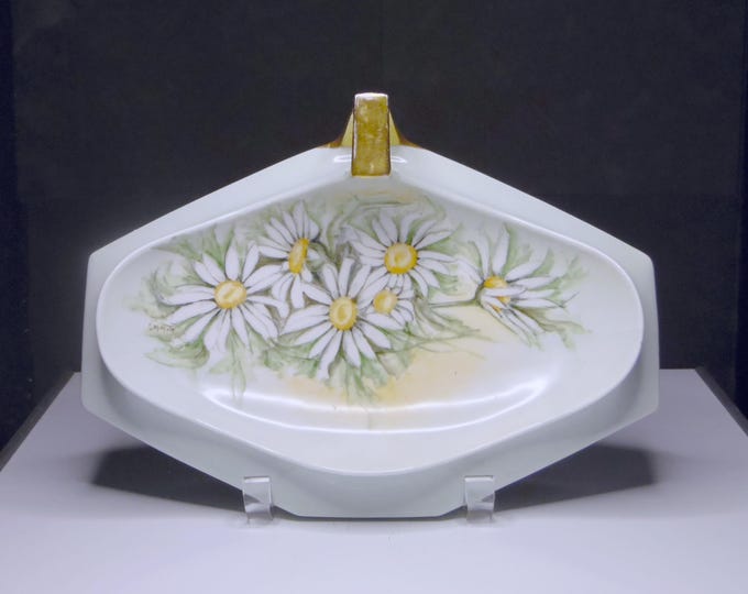Limoges Porcelain Tray: Hand-Painted Daisies, T&V France (1890-1907)
