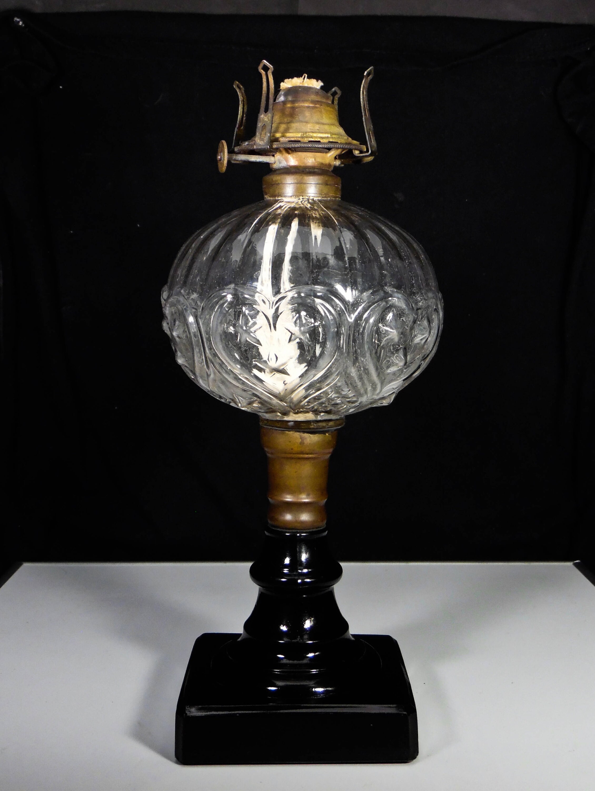 La lampe EVARO par GINGKO, le cadeau original à offrir en vente chez KSL  LIVING