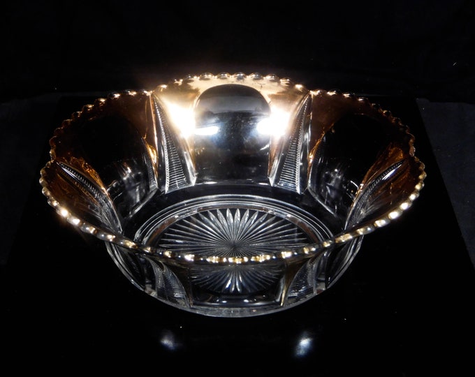 Early American Pressed Glass Master Berry Bowl, Tarentum Glass Company, Tarentum #292 (OMN) a/k/a Ladders; Loop And Pyramid; 1901